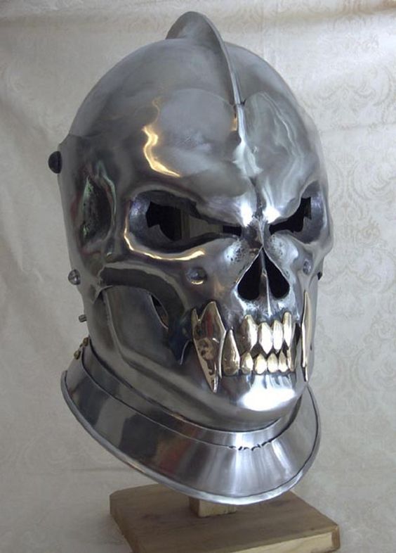 sixpenceee: This is the demonic faced armor helmet crafted by DarkHeart Armoury.