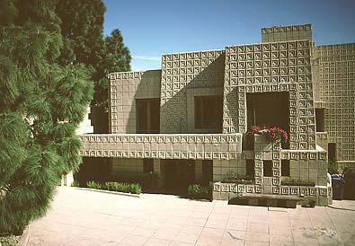 ohthethingsillsee:  Ennis House (Los Angeles, California) 