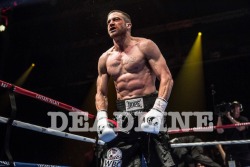  First Still of Jake Gyllenhaal in Southpaw. [x]   Jesus take the wheel indeed.
