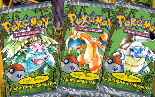 lwamfhmartiboxdotty9:  Old school Pokémon TCG packs with mega Kanto starters. [via]