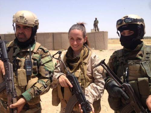 shiny-kit-syndrome:  Samantha Jay - American fighting with the kurdish people against ISIS.    Badass