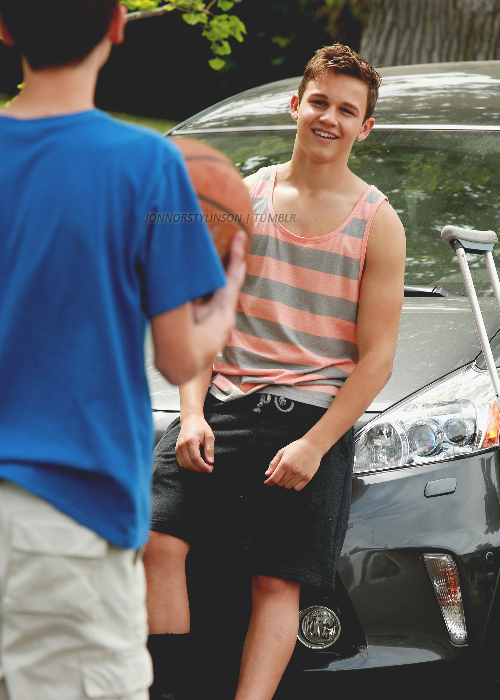 troyedaily:   THE FOSTERS – “Father’s Day” – The Adams Foster family celebrates