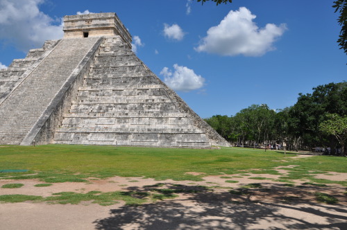 will deffo be paying a visit to the mayan ruins in Chichen Itza as well.