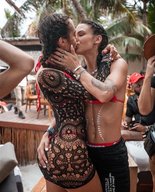 switchcouplesex - Sexy Switch Couple