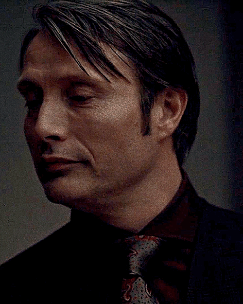 Hannibal And Will Smiling At Each Other (2/2)