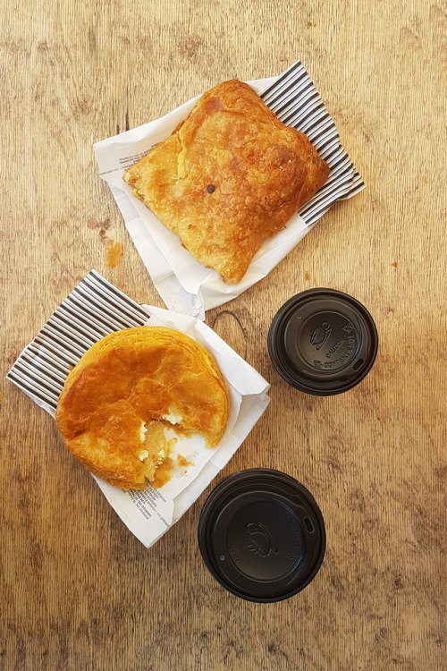 Greek pastry (Tiropita &amp; Bougatsa)