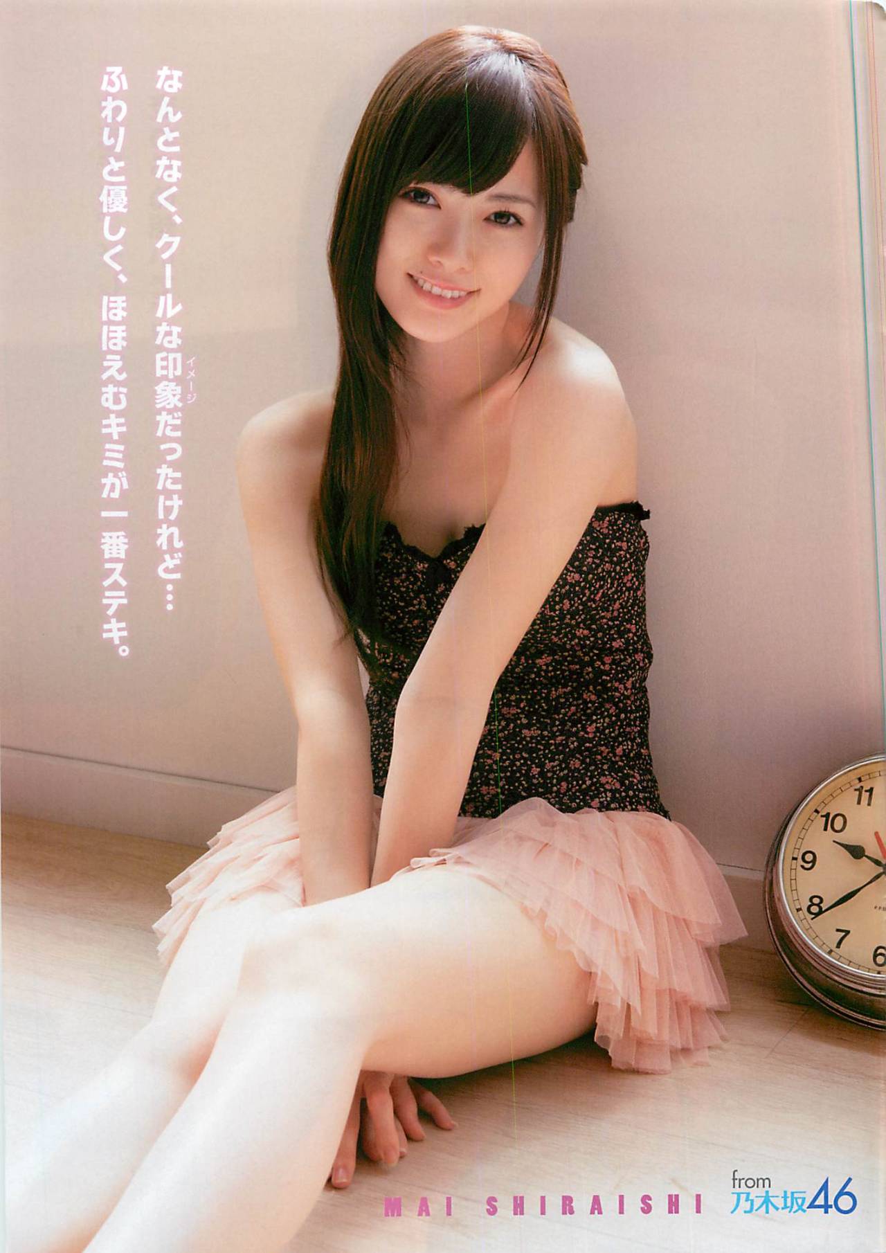 girls48:  Young Animal 2013.05 [Shiraishi Mai] seriously girl… seriously…