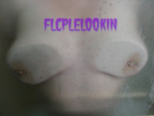 redneckbronco69:  The before and after shot of the wifey putting them on the glass 