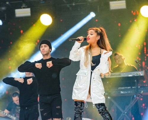 agrande-news:Ariana performing at CAPITAL FM’S SUMMERTIME BALL [11-06]