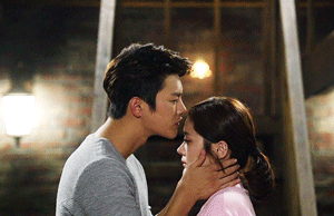evil-writer:At this moment, right now, I’m here as someone who’s close to Lee Hyun. 