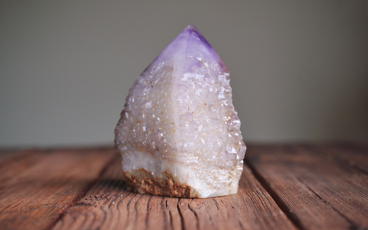 throughthestonescrystals:  Elestial Amethyst 