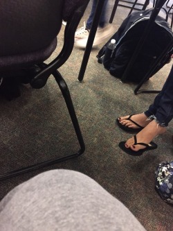 tumblrfeet:  Cute girls feet I have for my English class