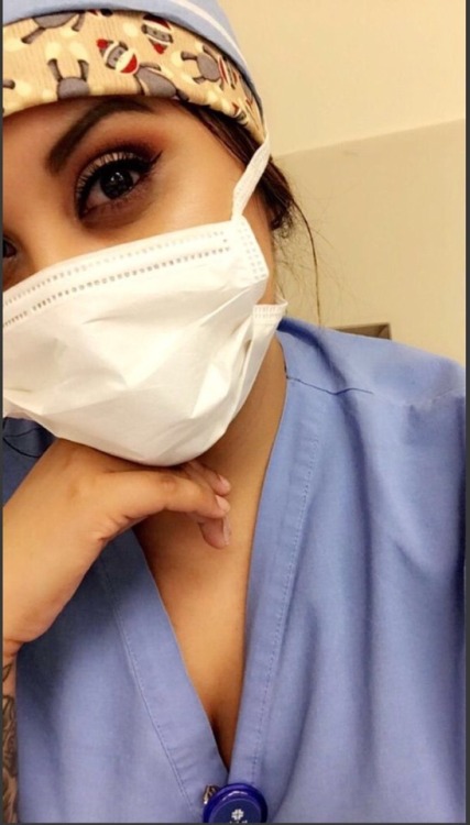 latinasz:Helllooooo nurse lindsey