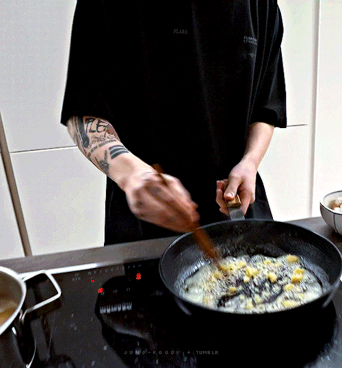 Jungkook Cooking At Jimins Place