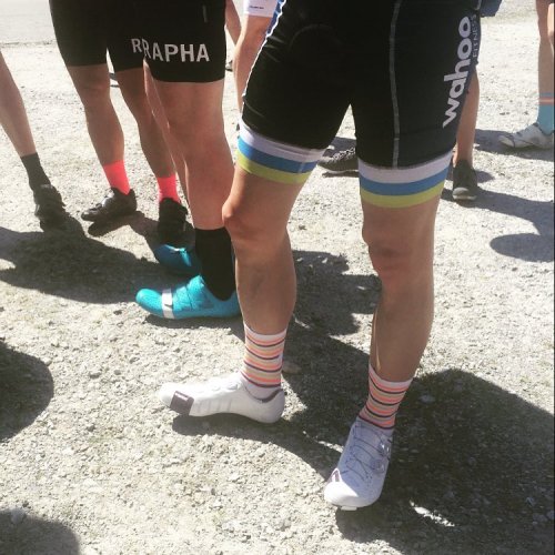 pingonow:  hot legs @rapha ride @schickemuetze @urban_cycles #bicycles #lifeisgood