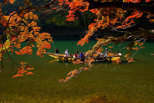 yuikki:Kyoto in Autumn /保津川秋色-2 by nobuflickr on Flickr.