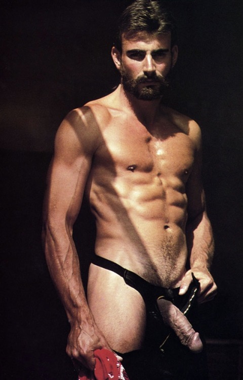 justlikeastare: STILL CRUSHING ON AL 