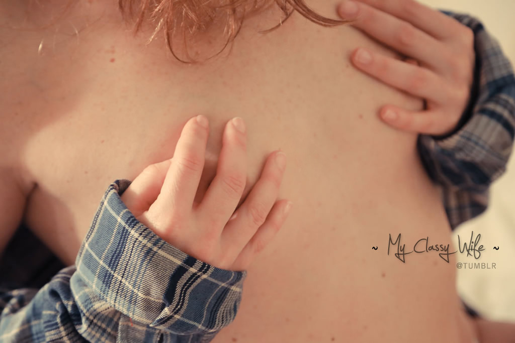 myclassywife:  Her pretty nipples!