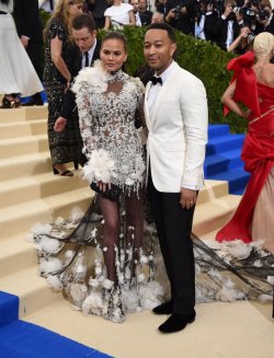 maybe-itdoesntmatterr:  itshollywoodlife:  Chrissy Teigen &amp; John Legend-Met Gala 2017  He look like a grown baby 🤗