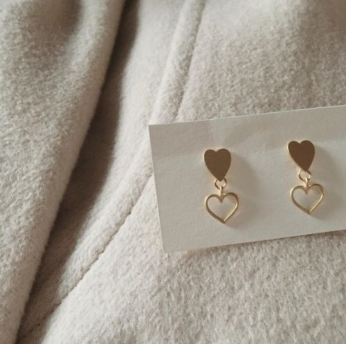 lovesigns:www.instagram.com/p/BcQ9_uUB2aA/