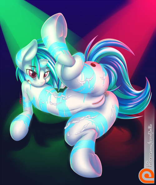 jarvofbutts:  Waifu pone~ >//3//> There isn’t much to add really. Vinyl Scratch, with fem and dickgirl versions, the obligatory cum versions, and rave party, glow-paint alt version for both >3> And as always, next picture, featuring Starlight