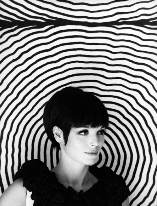 somnium13:on the set of La decima vittima (1965) Directed by Elio Petri