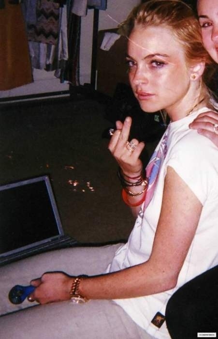 cosmikor:  Celebrities smoking weed.  Kristen adult photos