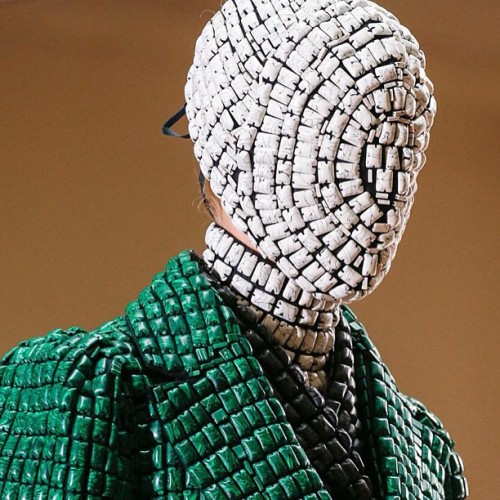 #MMM #maisonmartinmargiela #couture #2013 #fashion #style #desigh #mask #follow #100svk