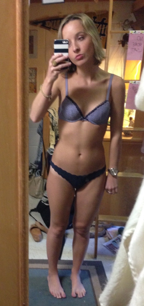 philosokitten:  Do I still look skinny? How would you describe my body type now?