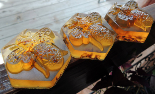 culturenlifestyle: Exquisite Handmade Soap Masterpieces Inspired by Bees Colorado-based boutique The