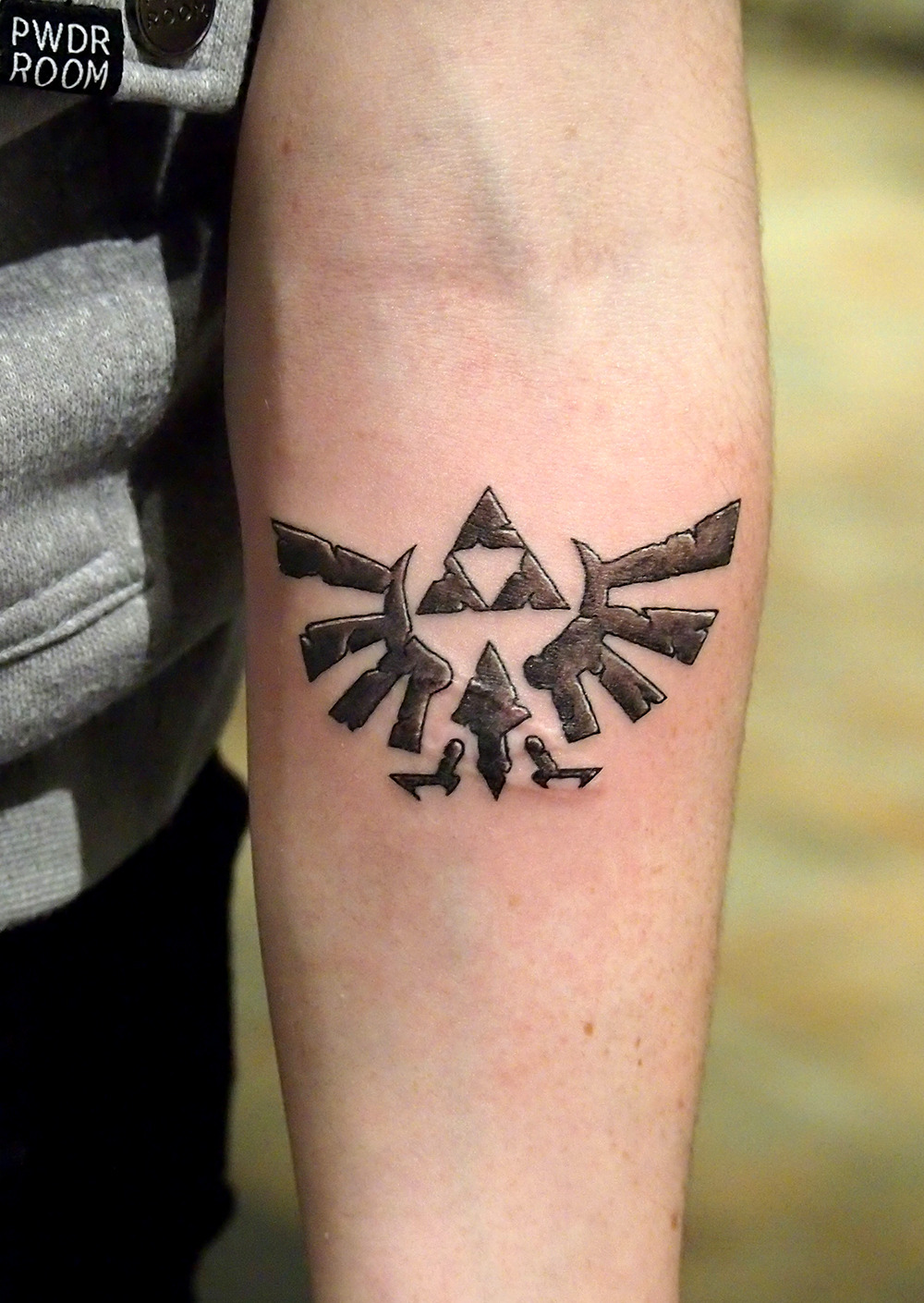 Zelda triforce by TylerATD
Ascent studio, Whistler Canada.
instagram; @selfdiagnosed