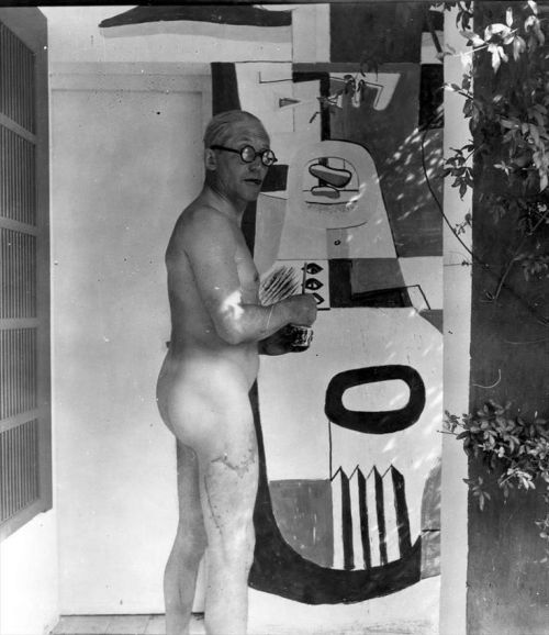 Le Corbusier painting in the nude at Eileen Gray’s Villa E-1027