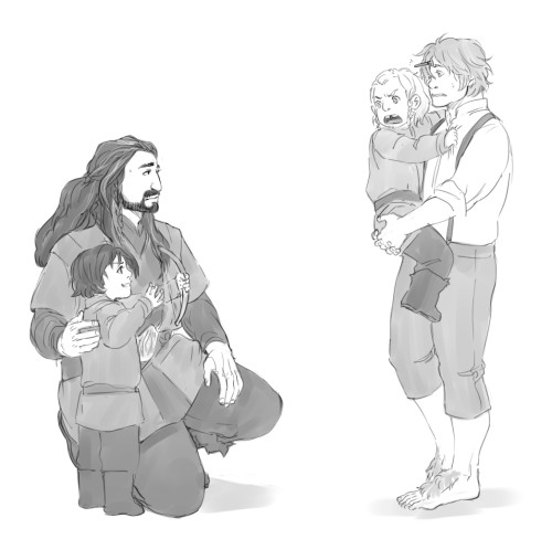 kaciart:sevenbricks answered: Bilbo and Thorin playing with toddler!fili and toddler!kili v w v