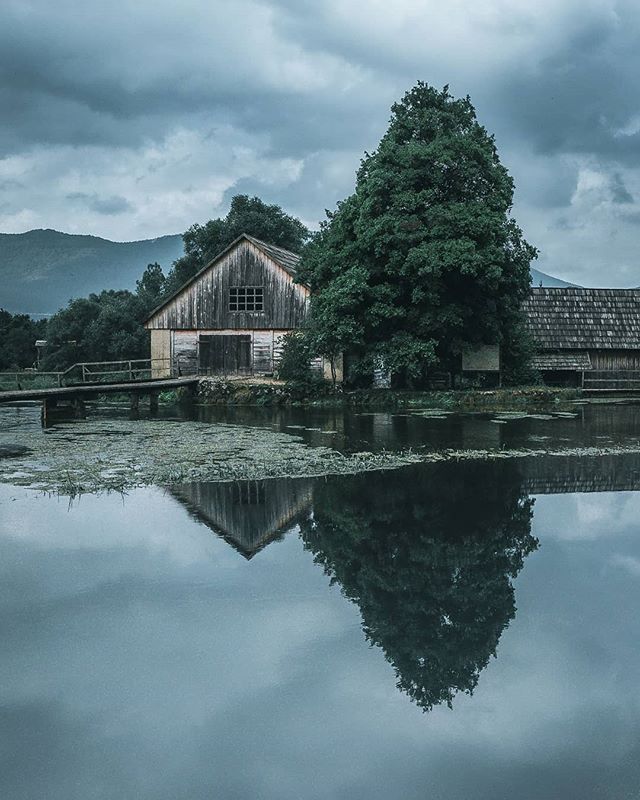 archatlas:  Harry TomljanovićCheck out more of his work on his instagram following