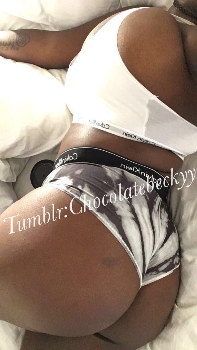 Porn Pics chocolatebeckyy:  Does the Calvin Klein set