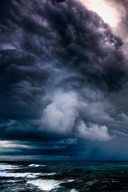 plasmatics:  Hurricane on the way by Riccardo Mantero | (Website) 