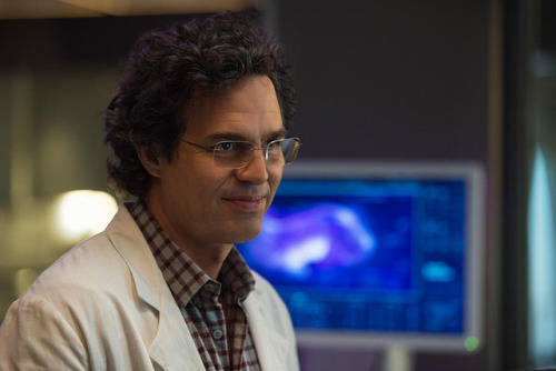 Stills of Mark as Bruce Banner in The Avengers &amp; Age Of Ultron