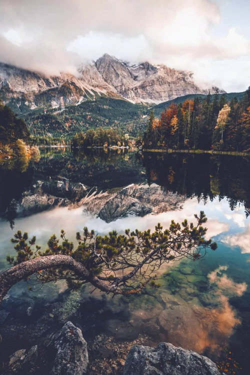 lsleofskye: What's your favorite season? | _marcelsiebertLocation: Zugspitze, Wetterstein Mountains,