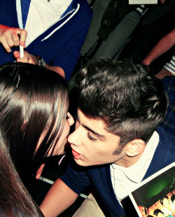 zaynsxo:  x 