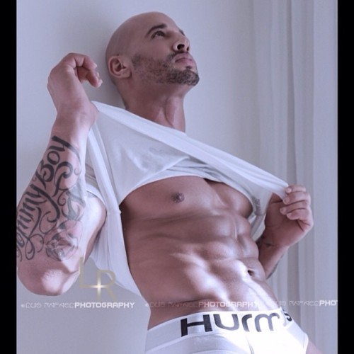 quentinelias:  #southbeach #miamibeach #luisrafaelphotography #abs #fitness