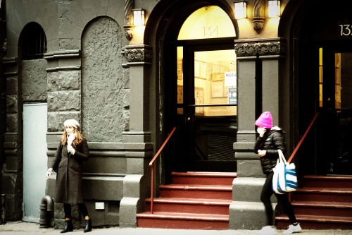 “a fifty dollar bill inside a palladia’s hat”upper east side, nyc.(Fuji X-T2)