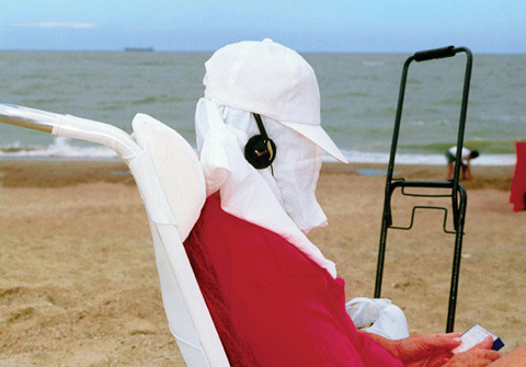 iqaq:  Belgium. Knokke. 2001. from Life’s A Beach (Aperture, 2013) Martin Parr