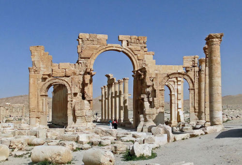 worldhistoryfacts:The Arch of Triumph in Palmyra, Syria. This structure was erected under Septimius 