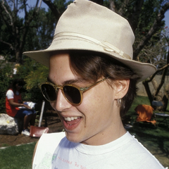 icons80s:    credits automatic or like this post   