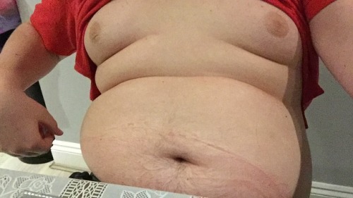 This was after a big stuffing of pizza as u can see my belt was digging into my stomach pretty bad
