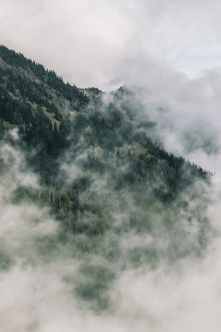 ethereo:  Mount Olympus, Washington by Peter Barker 