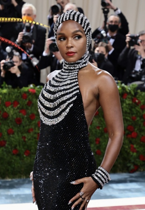 black-arcana:Janelle Monae - 2022 Met Gala Photos: Getty Images