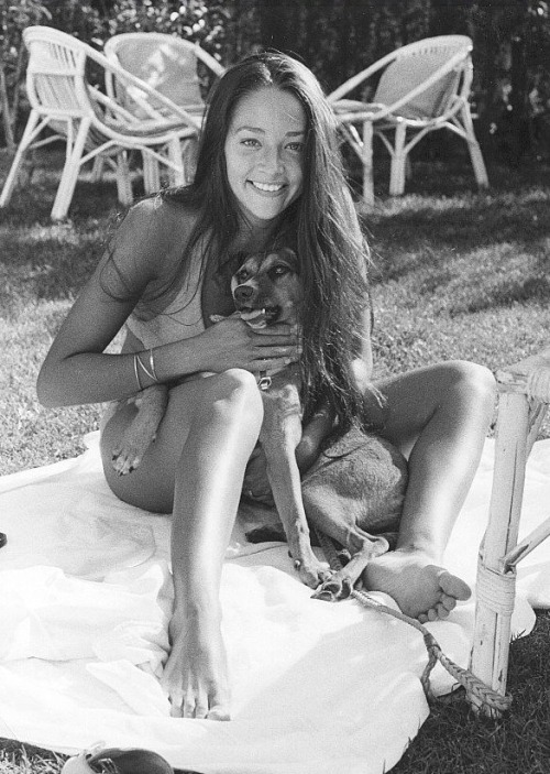 vintageruminance:Olivia Hussey - 1970s