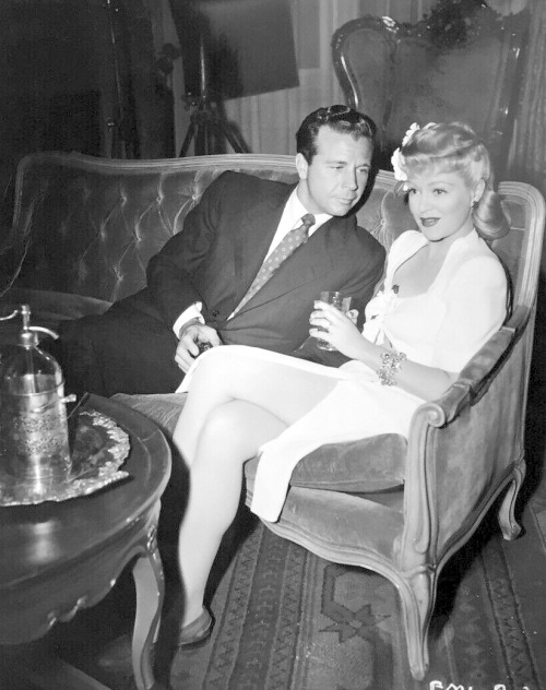 “Murder, my Sweet” (1944): Dick Powell and Claire Trevor on set.