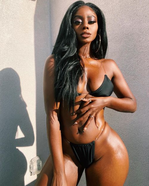 csmitty4u:  thefinestbeauties2:AuJene Butler